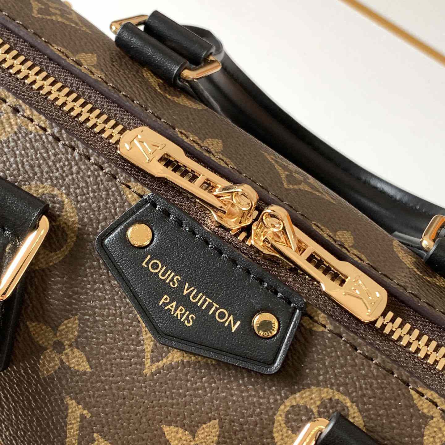 Louis Vuitton Speedy Trunk 20  M13146 - PerfectKickZ