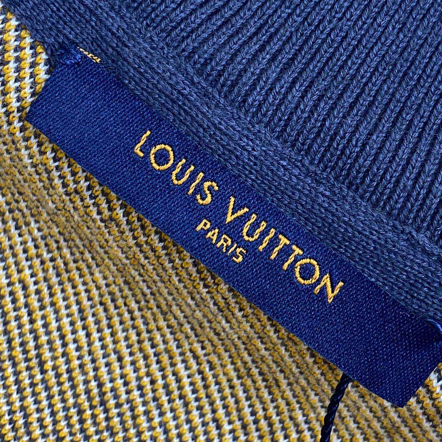 Louis Vuitton Quilted Cotton Blend Crewneck  1AGK22 - PerfectKickZ