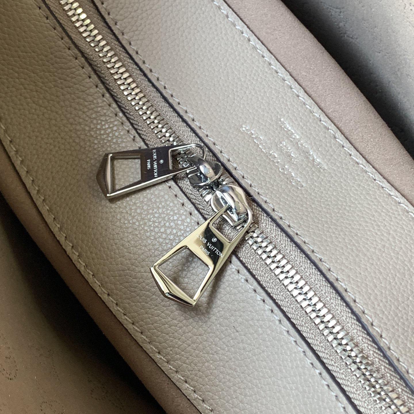 Louis Vuitton Flore  M12140 - PerfectKickZ