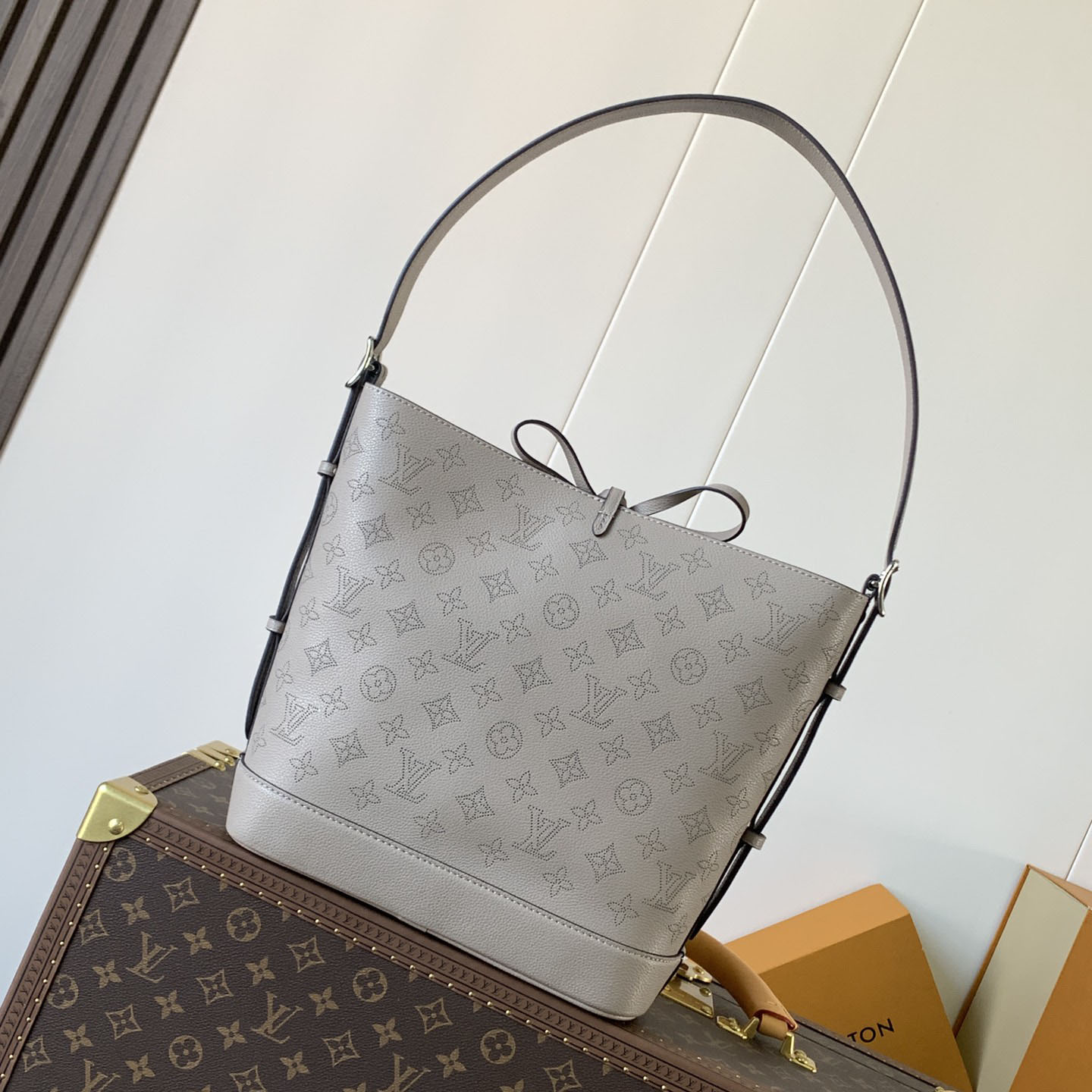 Louis Vuitton Flore  M12140 - PerfectKickZ
