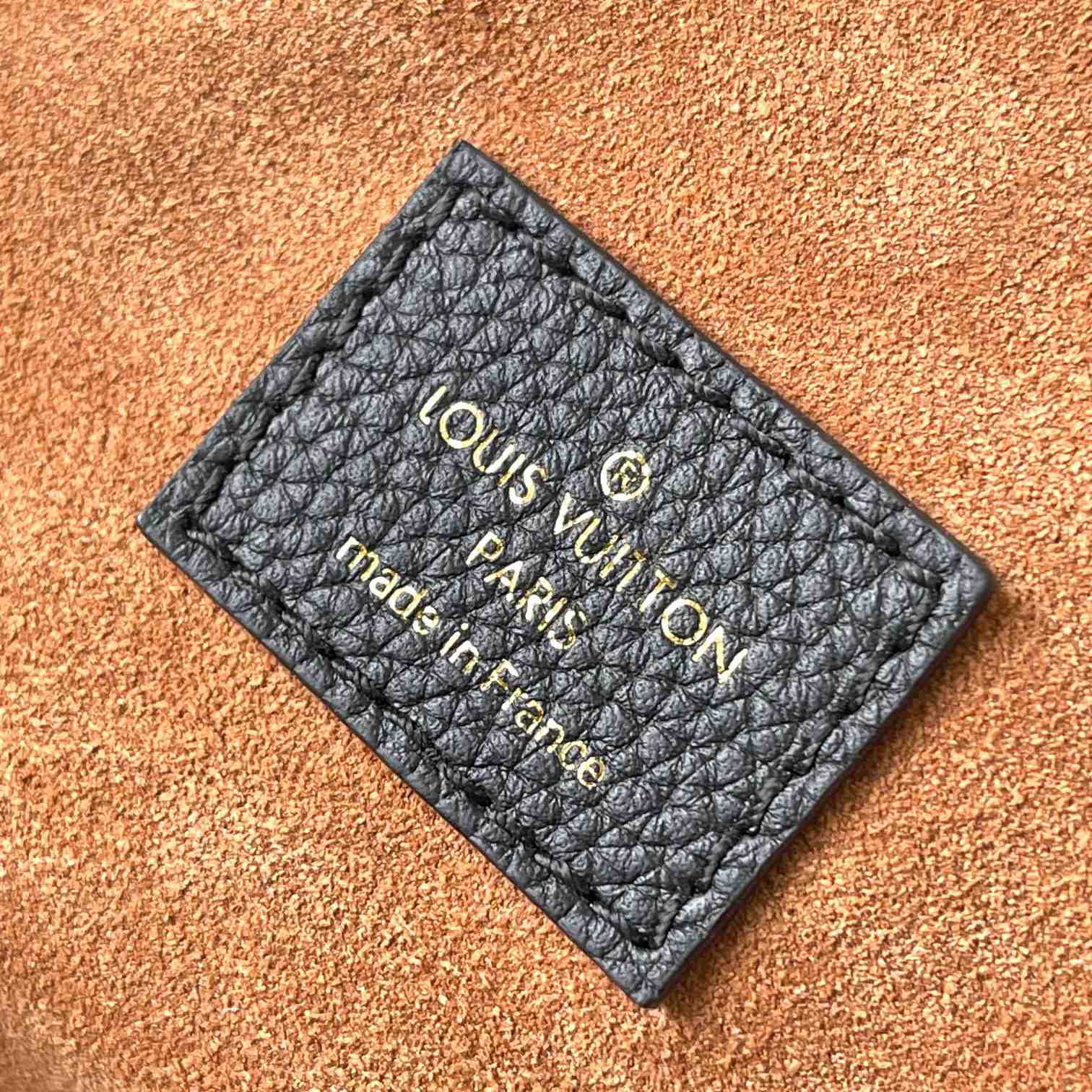 Louis Vuitton Low Key Cabas MM  M25341 - PerfectKickZ