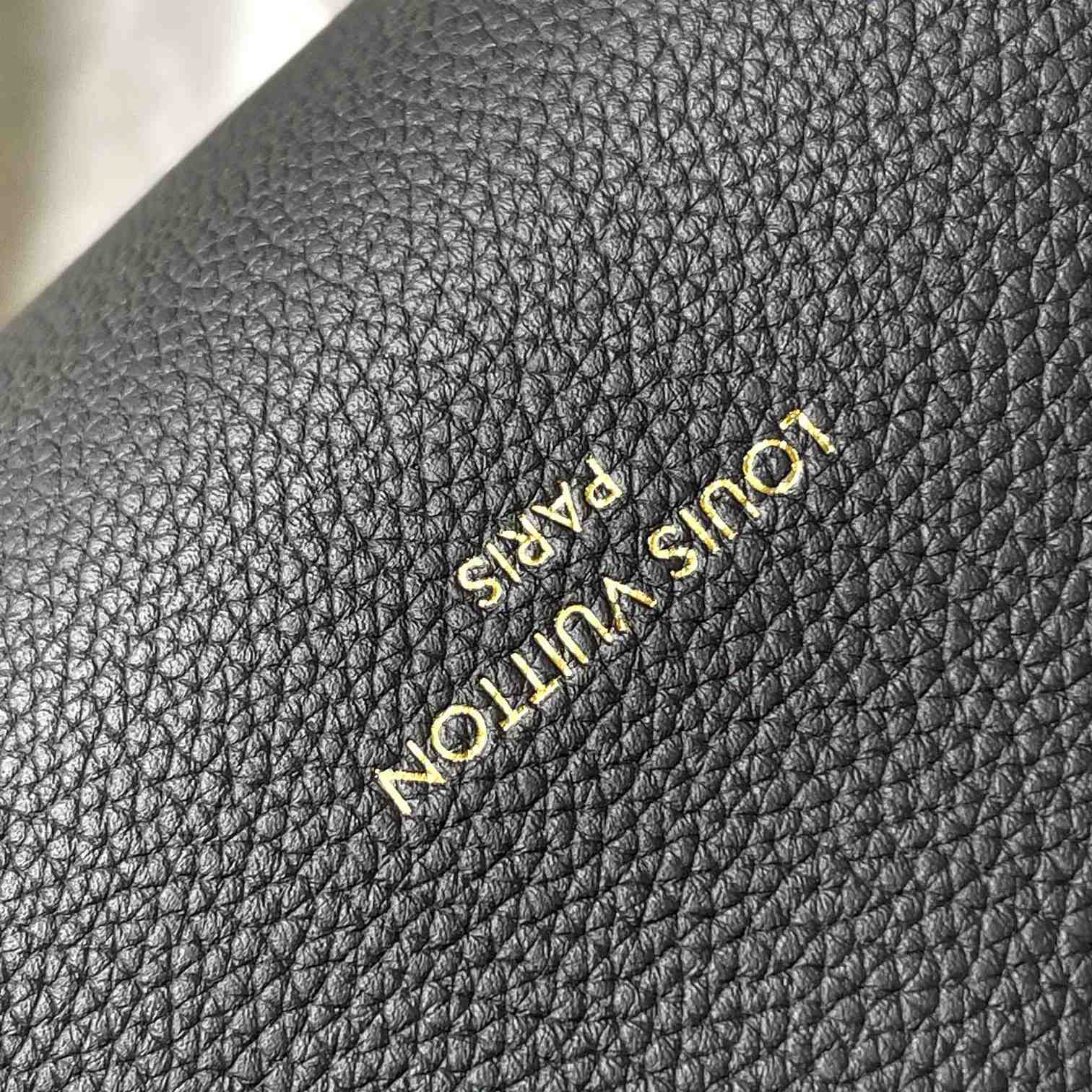 Louis Vuitton Low Key Cabas MM  M25341 - 