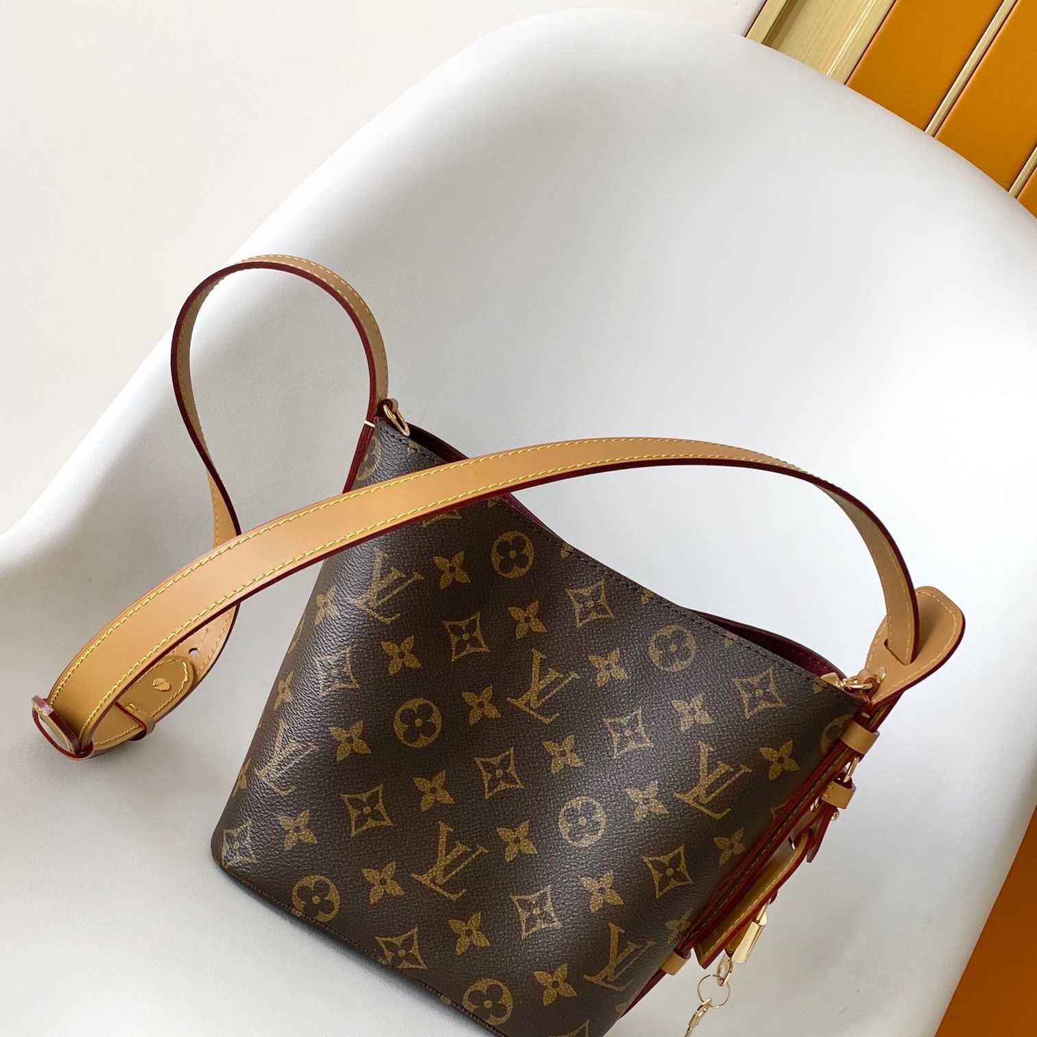 Louis Vuitton All In BB   M12925 - PerfectKickZ
