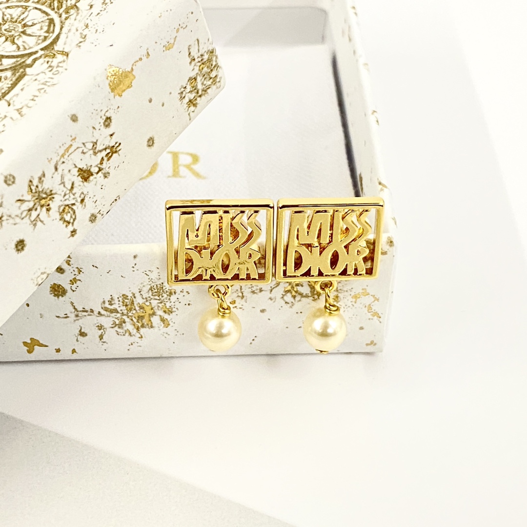 Dior Earrings - PerfectKickZ
