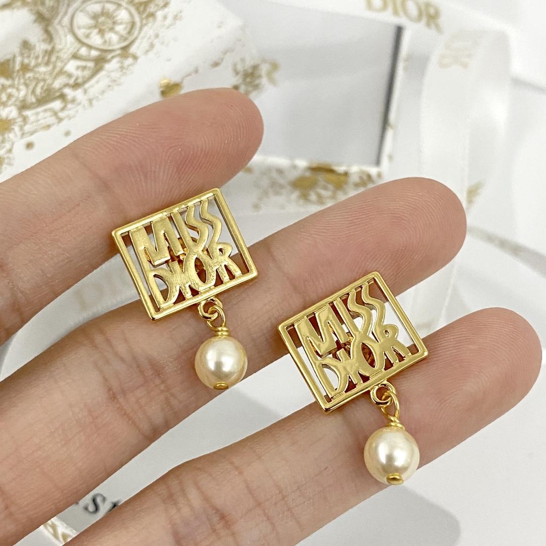 Dior Earrings - PerfectKickZ