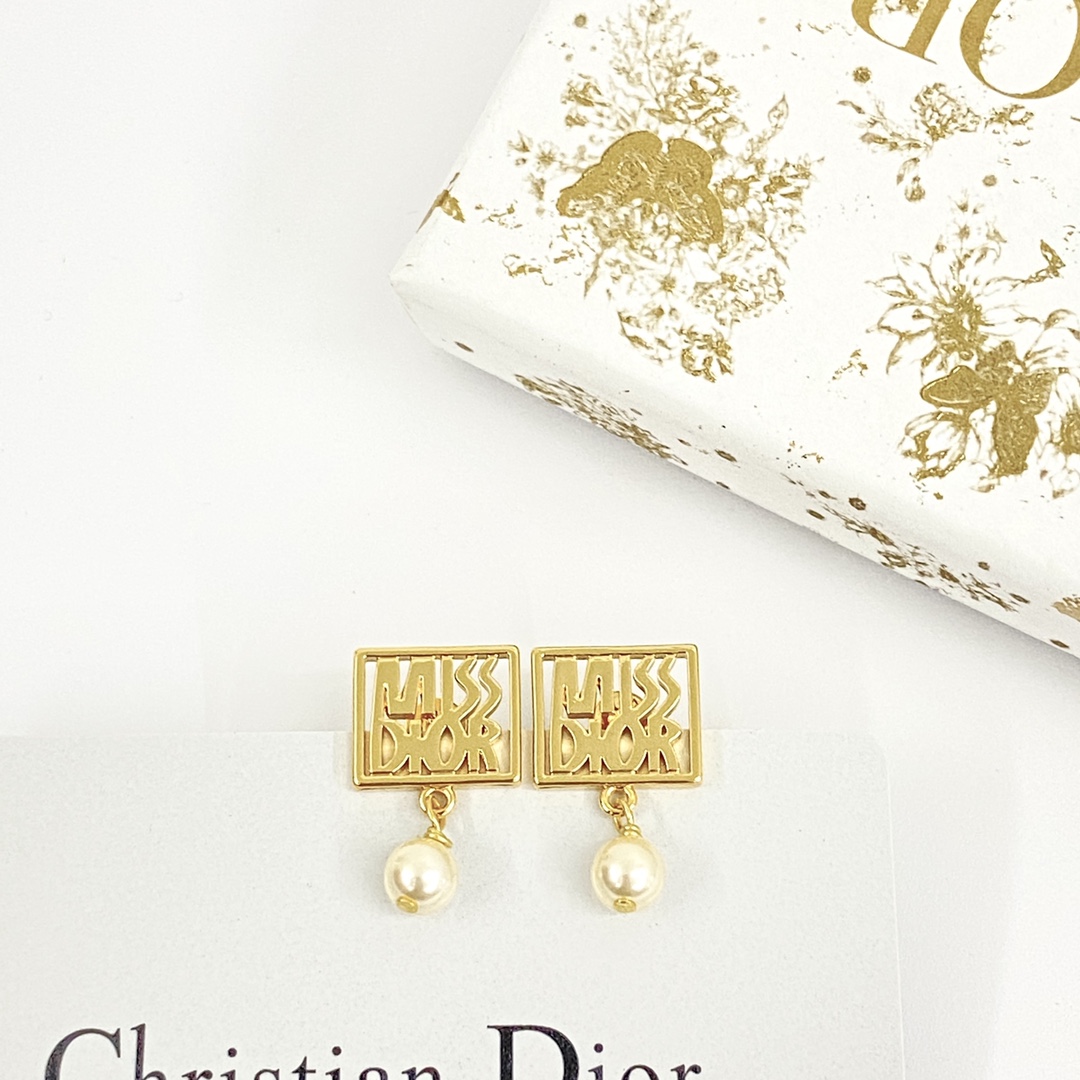 Dior Earrings - PerfectKickZ