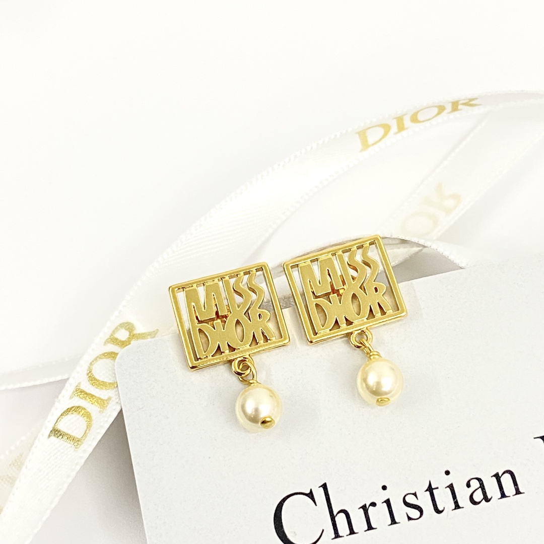 Dior Earrings - PerfectKickZ