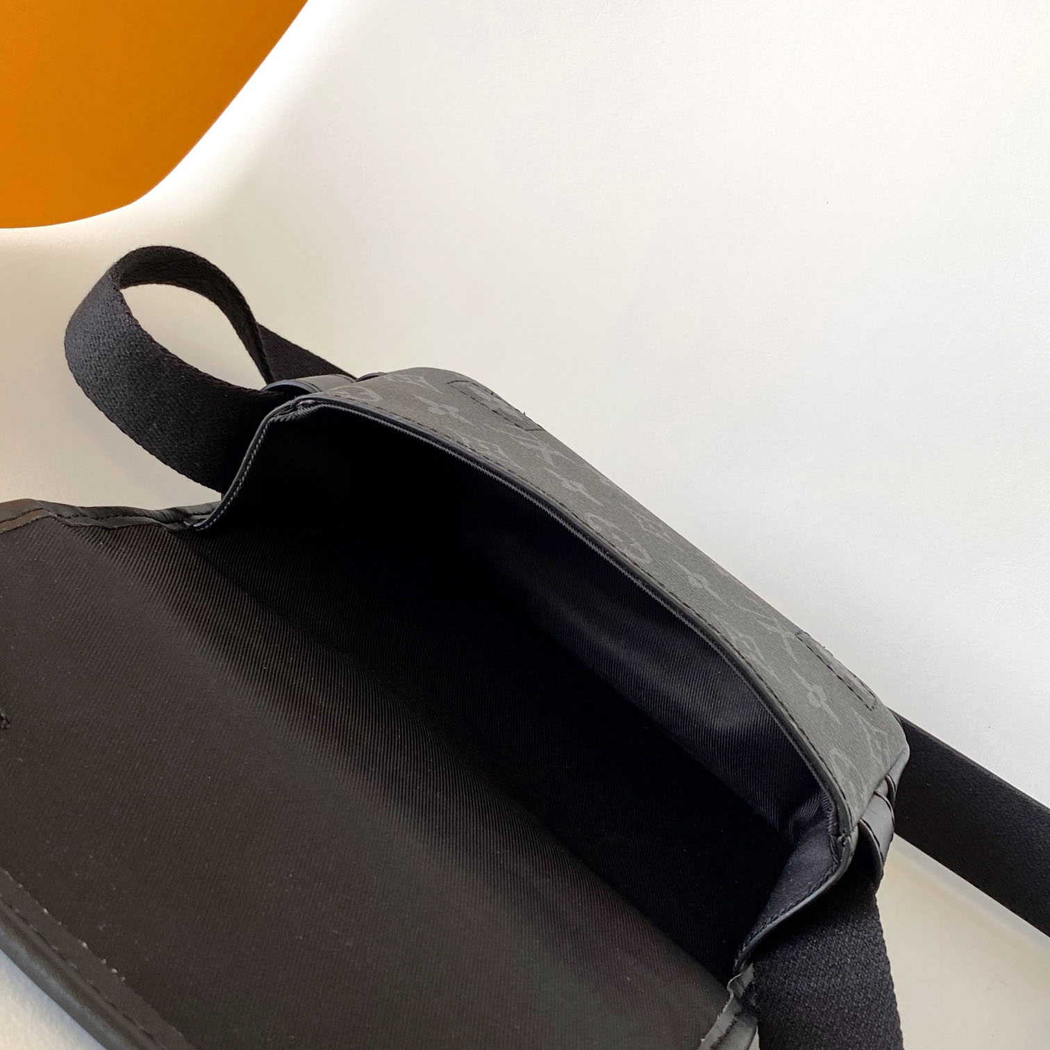 Louis Vuitton Bosphore Wearable Wallet   M12599 - PerfectKickZ