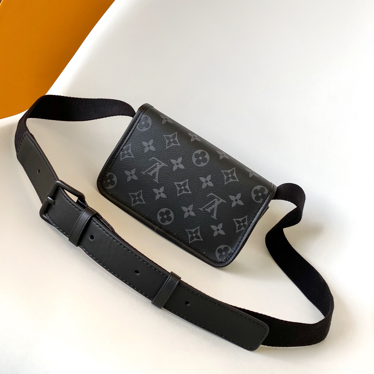 Louis Vuitton Bosphore Wearable Wallet   M12599 - PerfectKickZ