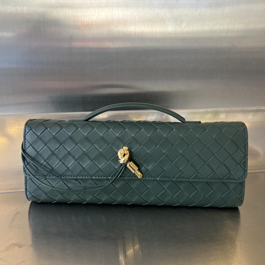 Bottega Veneta Andiamo Clutch 31*13*3cm - PerfectKickZ