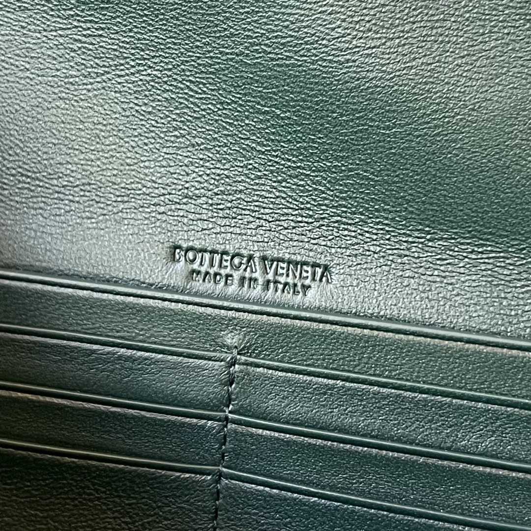 Bottega Veneta Andiamo Clutch 31*13*3cm - PerfectKickZ