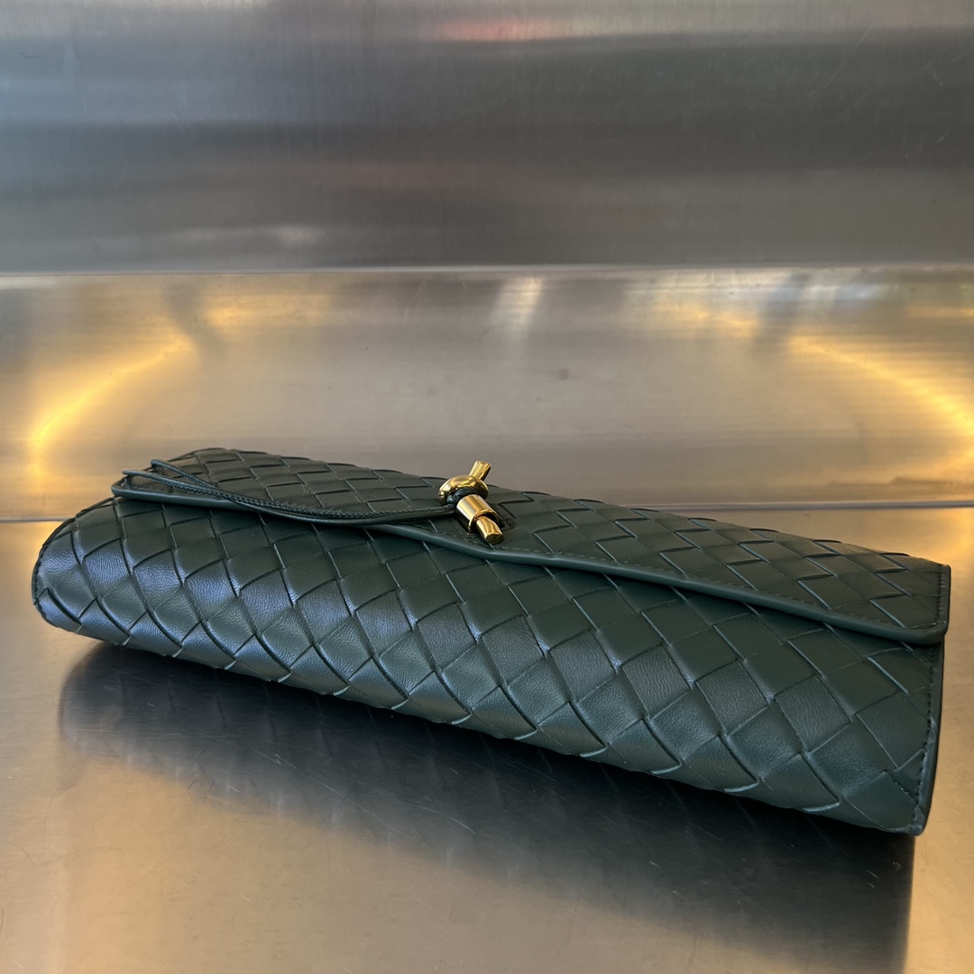 Bottega Veneta Andiamo Clutch 31*13*3cm - PerfectKickZ