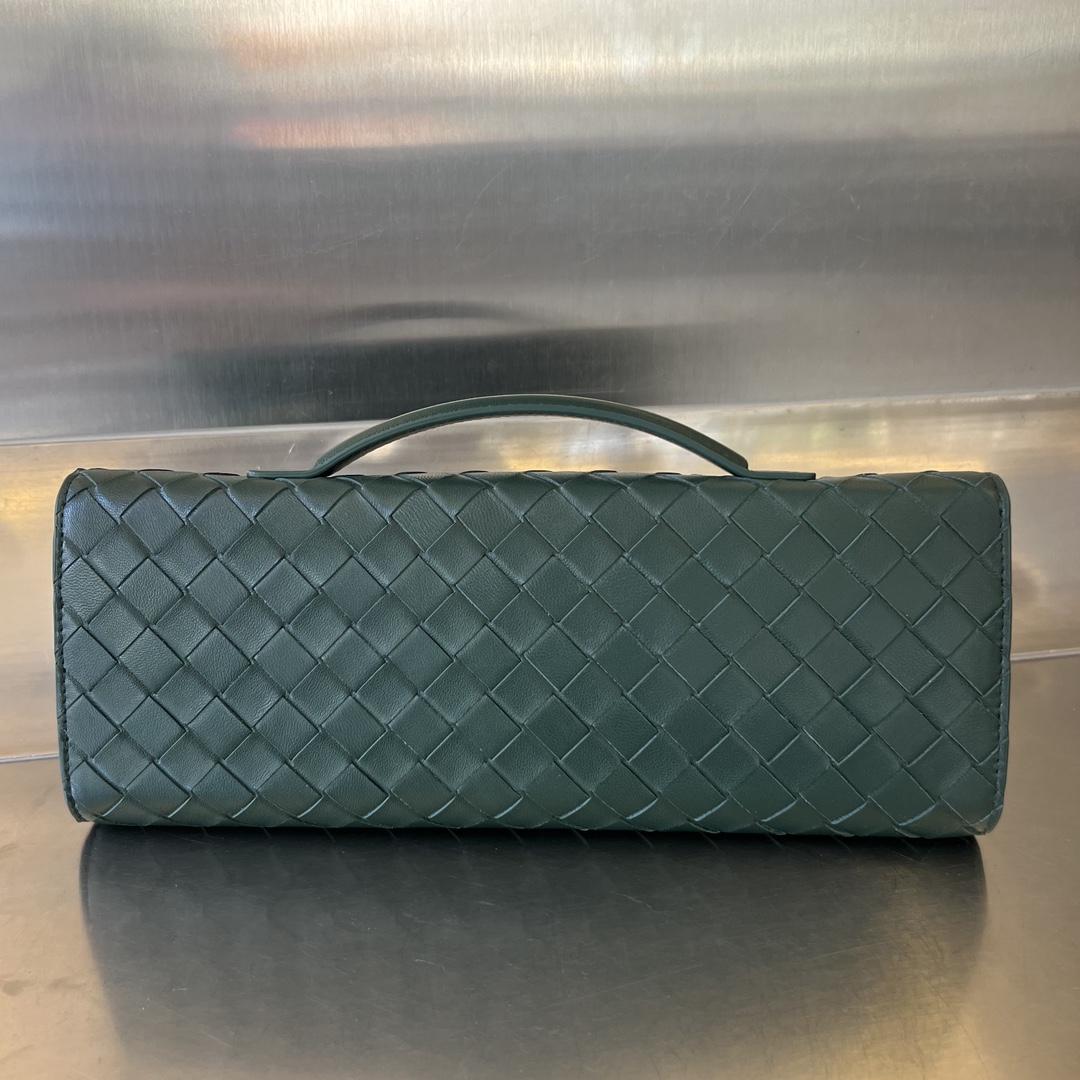 Bottega Veneta Andiamo Clutch 31*13*3cm - PerfectKickZ