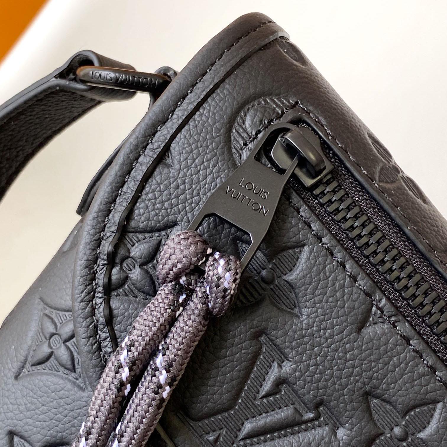 Louis Vuitton Pulse Wearable Wallet  M12636 - PerfectKickZ