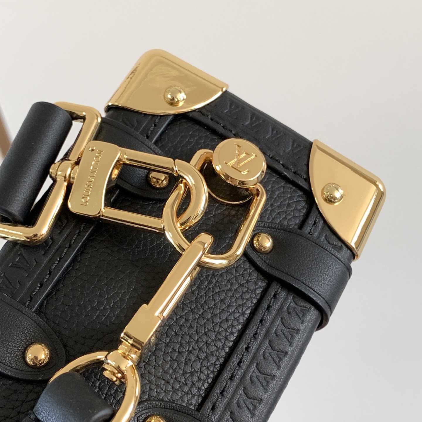 Louis Vuitton Side Trunk MM   M25160 （18 x 12 x 8cm） - 