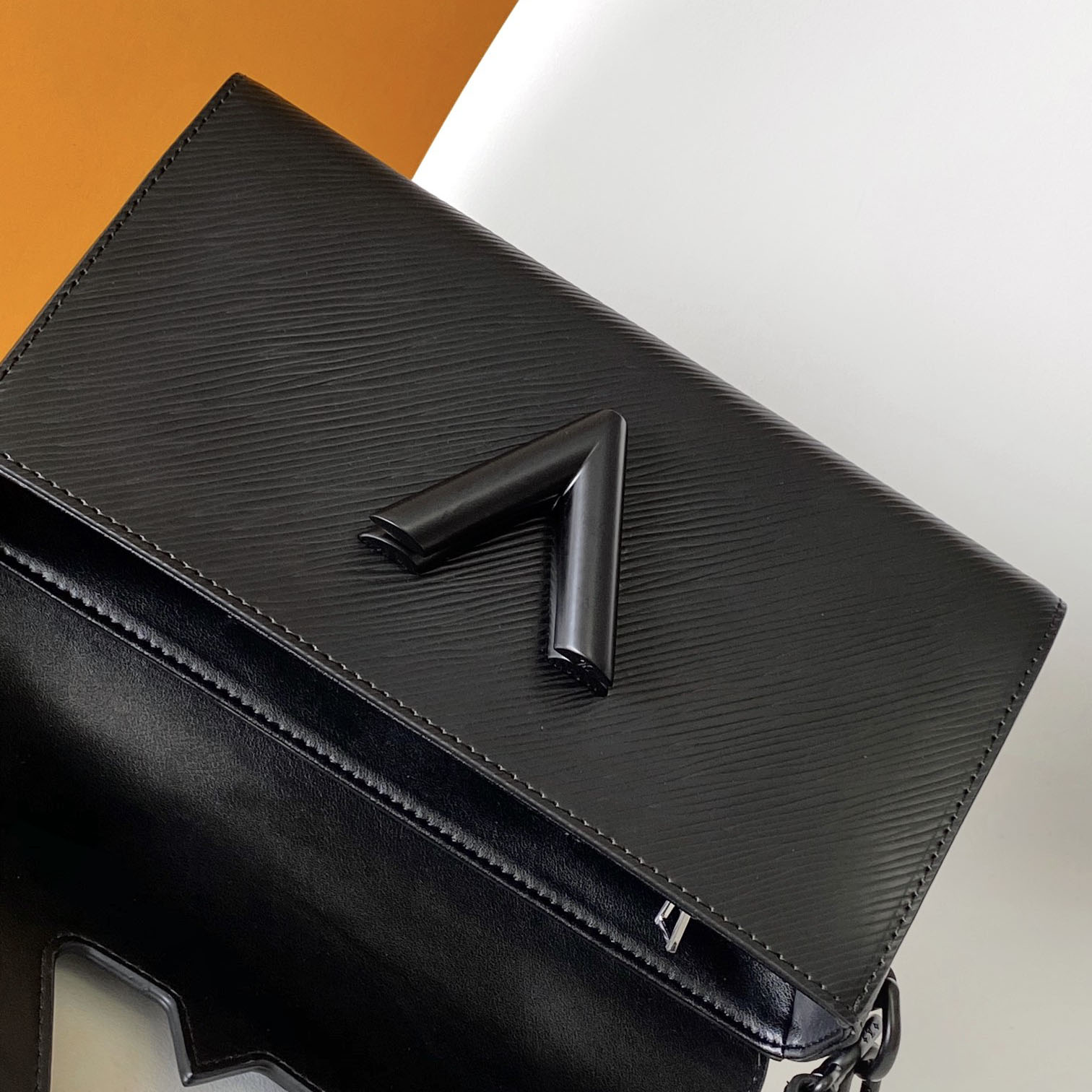 Louis Vuitton Twist West  M25336 - 