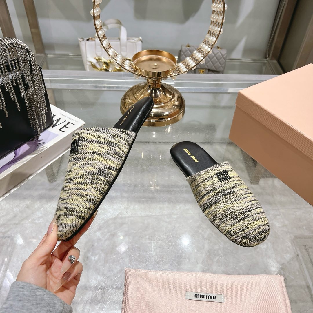 Miu Miu Wool slippers - 
