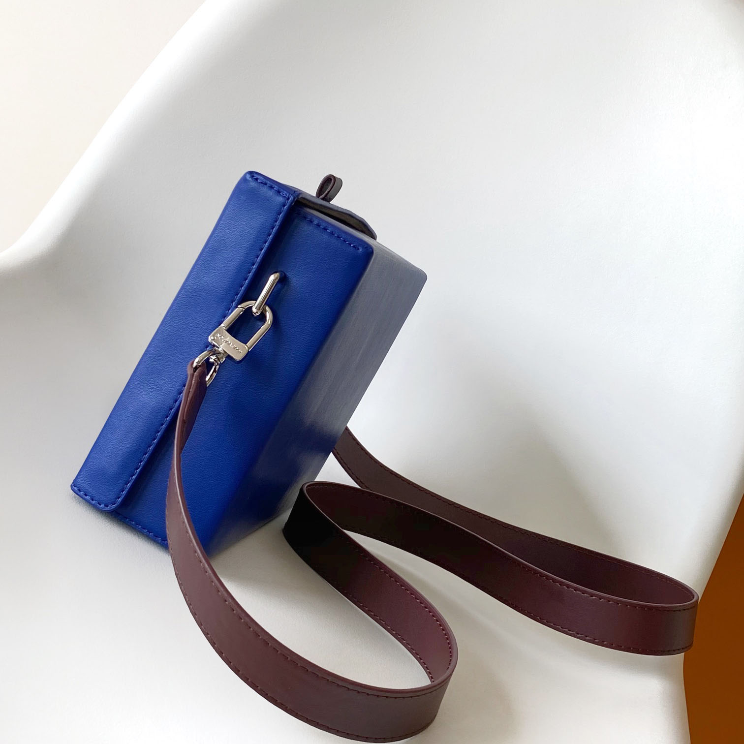 Louis Vuitton Shopper Clutch  M14028 - PerfectKickZ