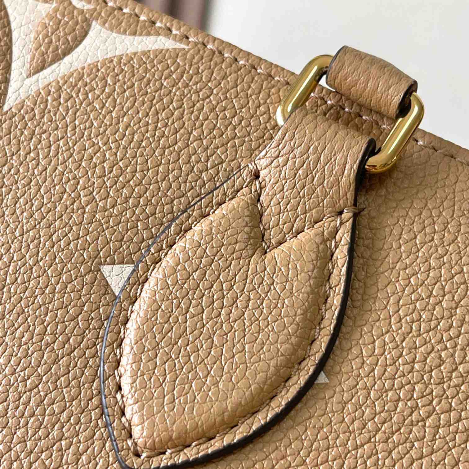 Louis Vuitton OnTheGo PM  M12513 - PerfectKickZ