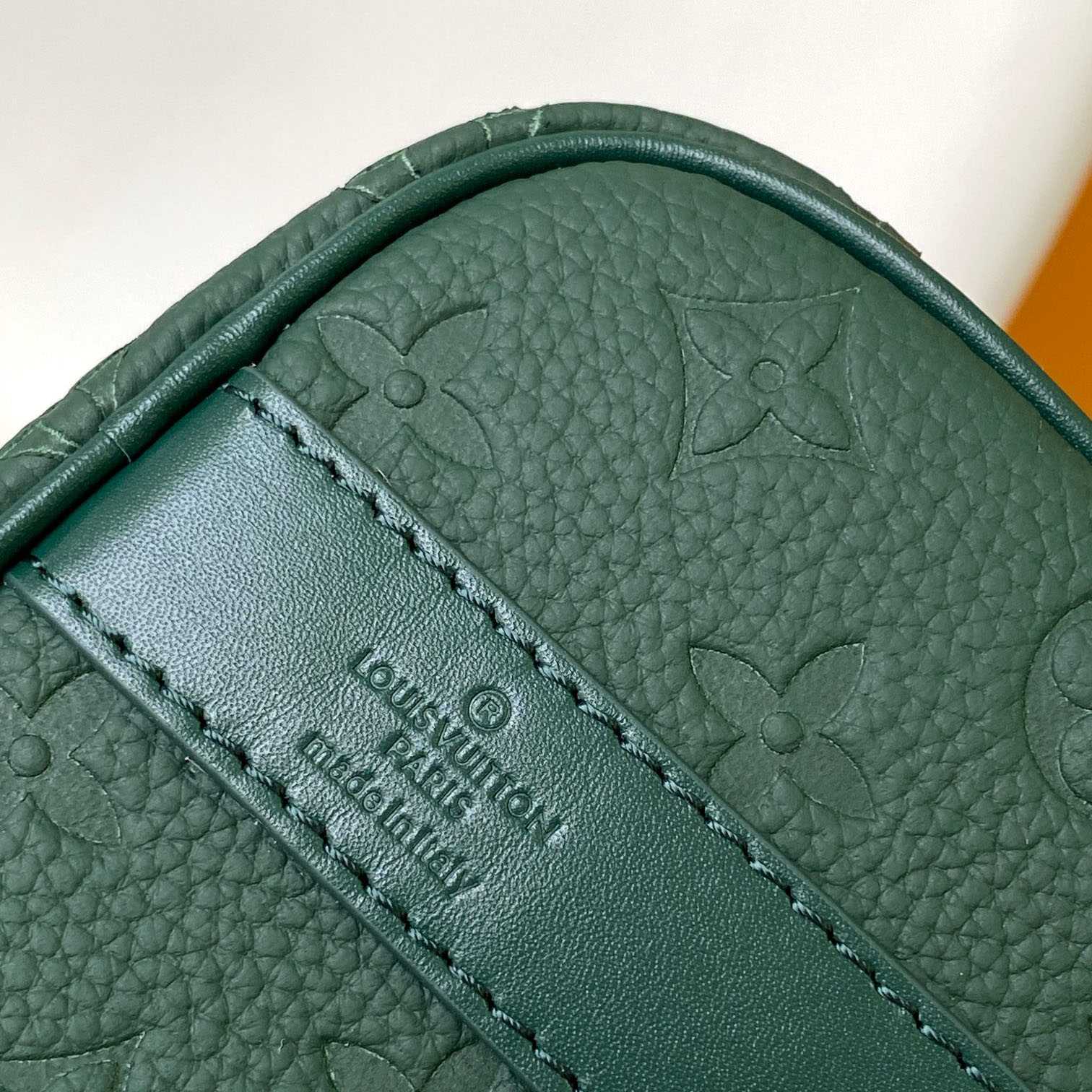 Louis Vuitton Keepall Bandoulière 25  M24432 - PerfectKickZ