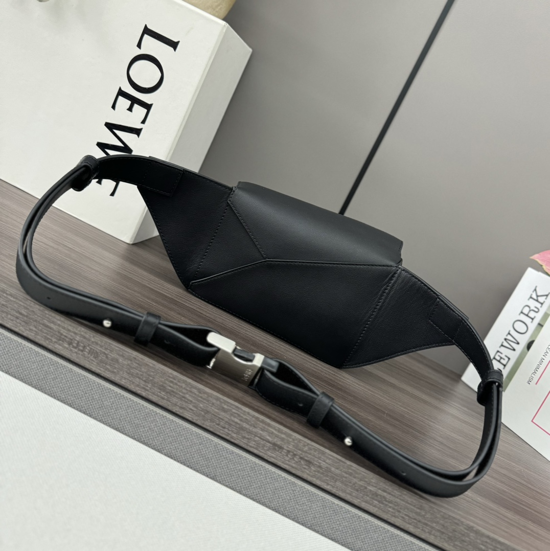 Loewe Small Puzzle Bumbag In Classic Calfskin - PerfectKickZ