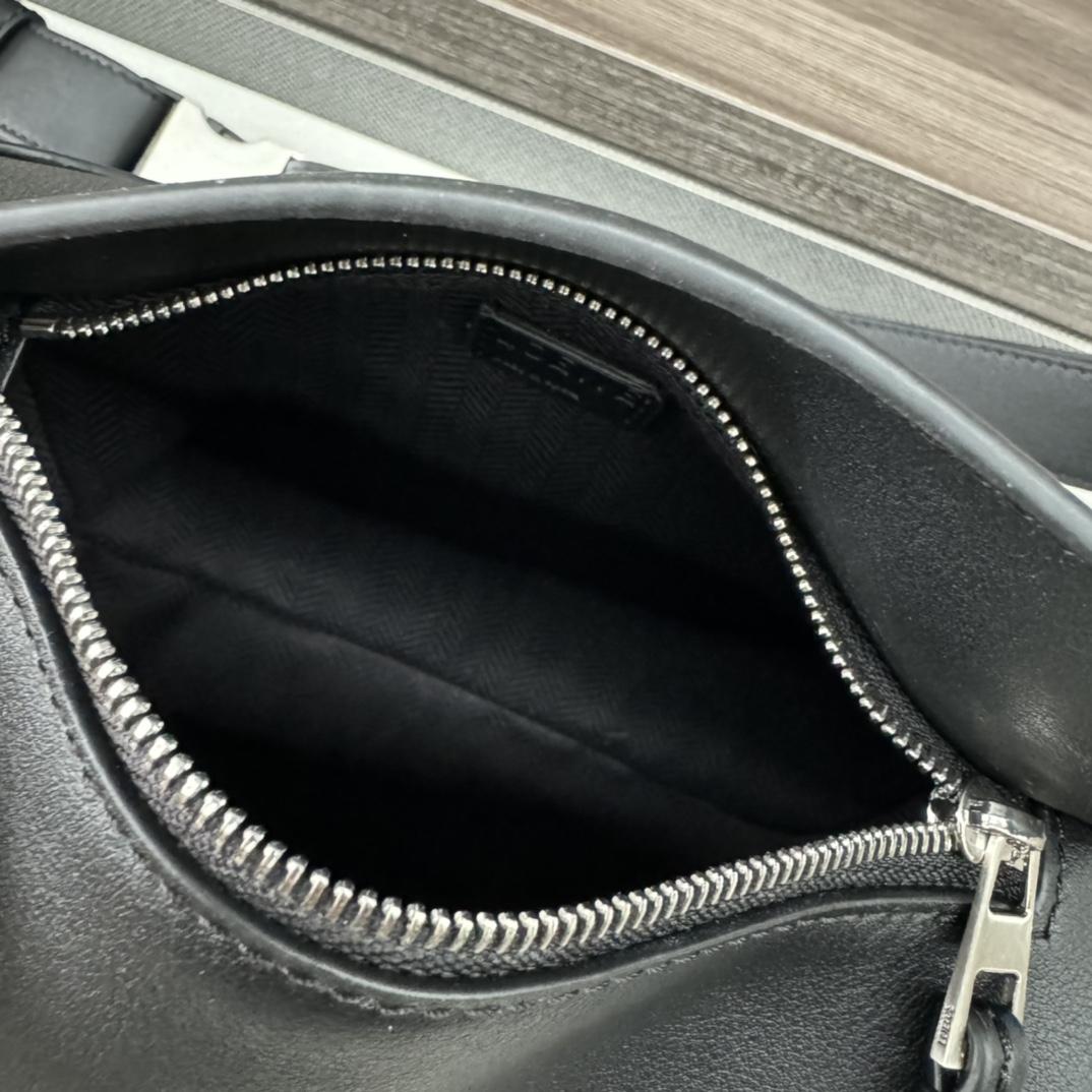 Loewe Small Puzzle Bumbag In Classic Calfskin - PerfectKickZ