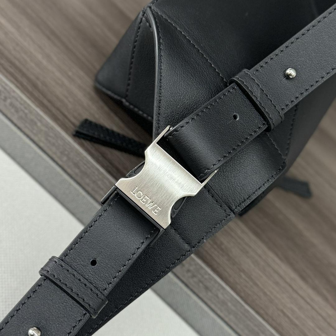 Loewe Small Puzzle Bumbag In Classic Calfskin - PerfectKickZ