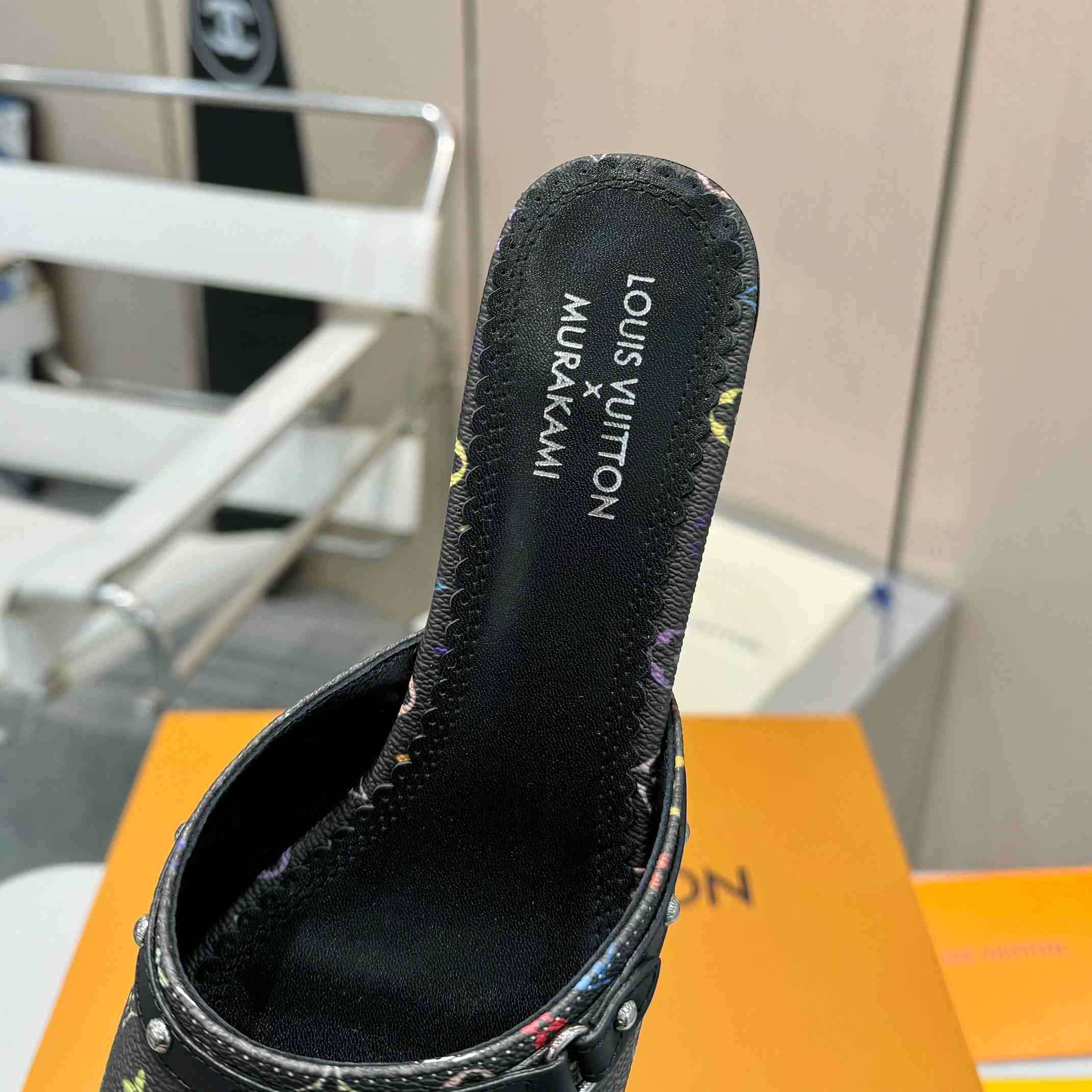 Louis Vuitton LV x TM 6AM Mule    - 