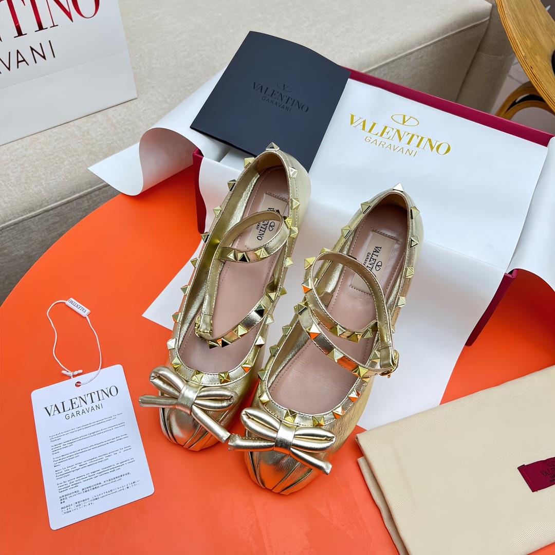 Valenti Rockstud Laminated Nappa Leather Ballerina - PerfectKickZ