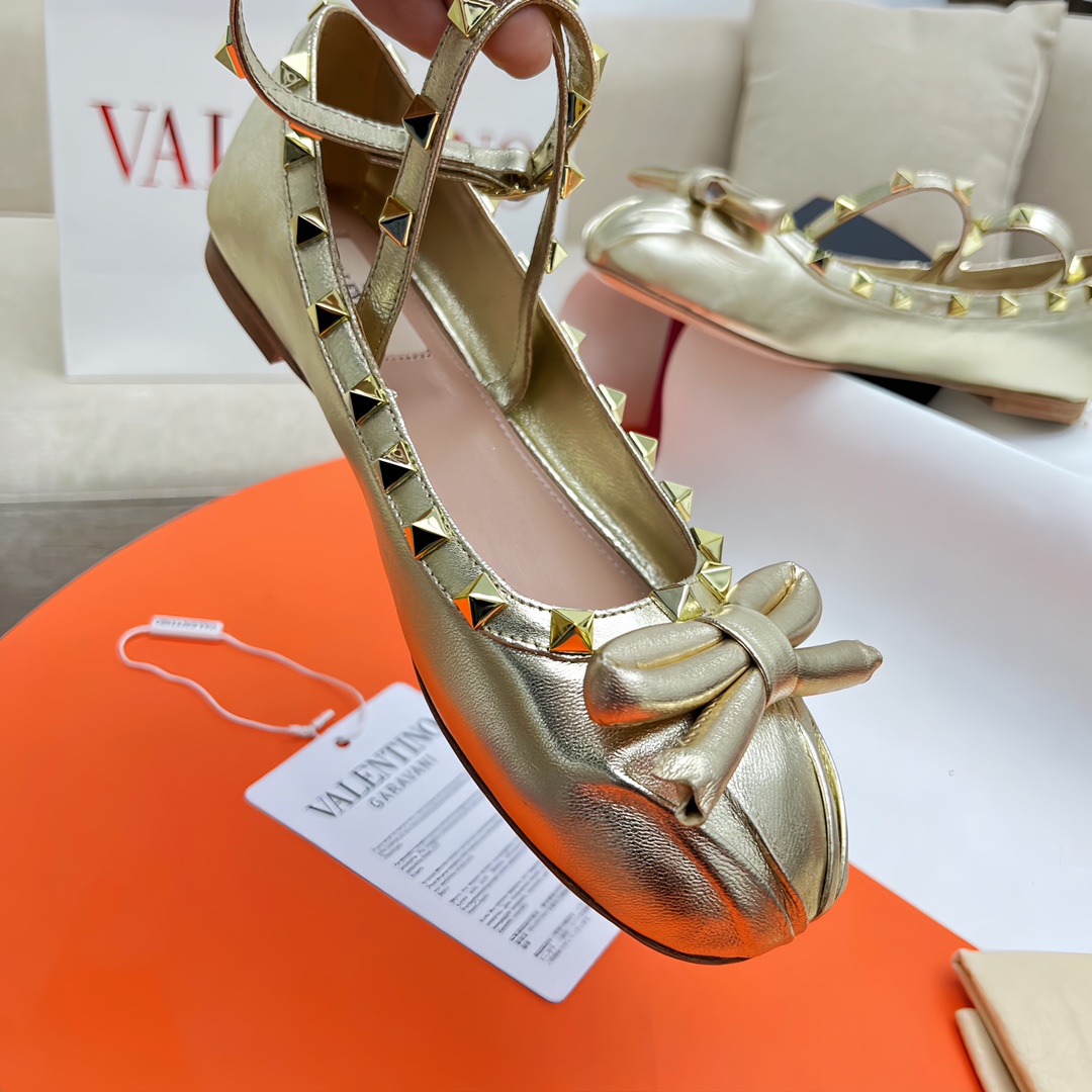 Valenti Rockstud Laminated Nappa Leather Ballerina - PerfectKickZ
