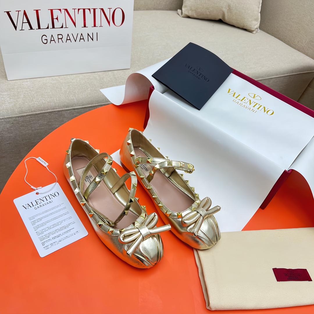 Valenti Rockstud Laminated Nappa Leather Ballerina - PerfectKickZ