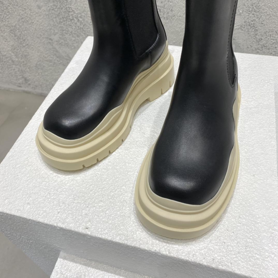 Bottega Veneta Tire Chelsea Boot - PerfectKickZ