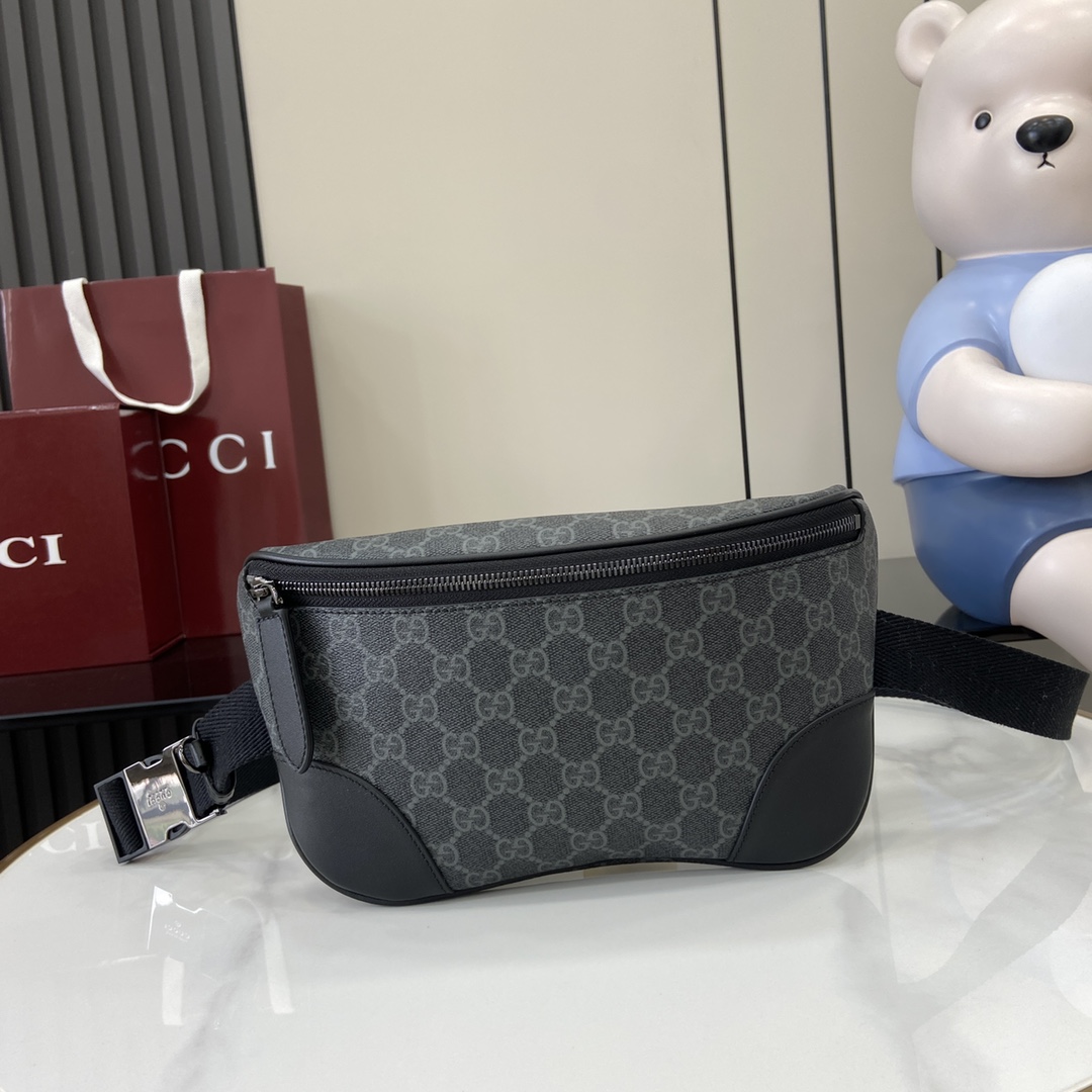 Gucci GG Emblem Medium Belt Bag - PerfectKickZ
