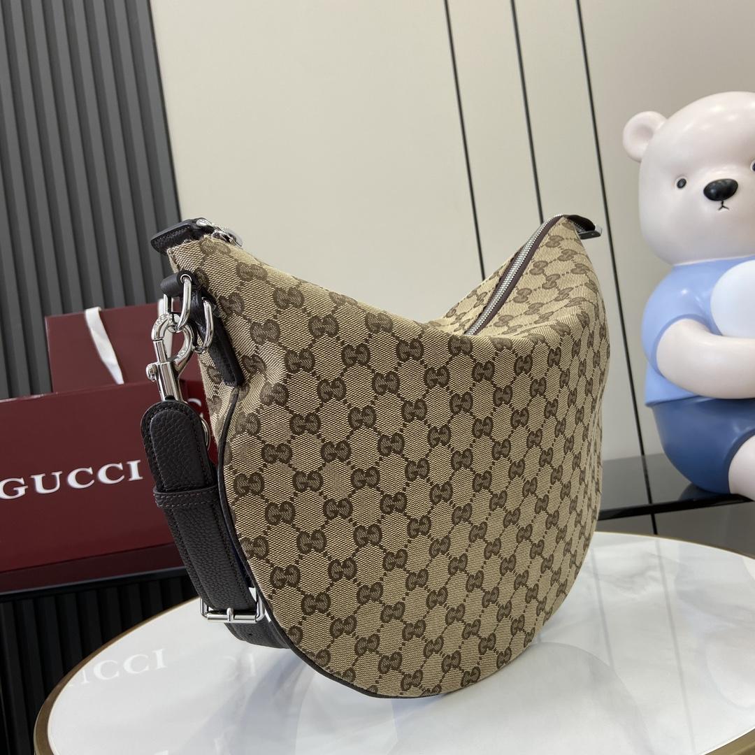 Gucci B Medium Shoulder Bag - PerfectKickZ