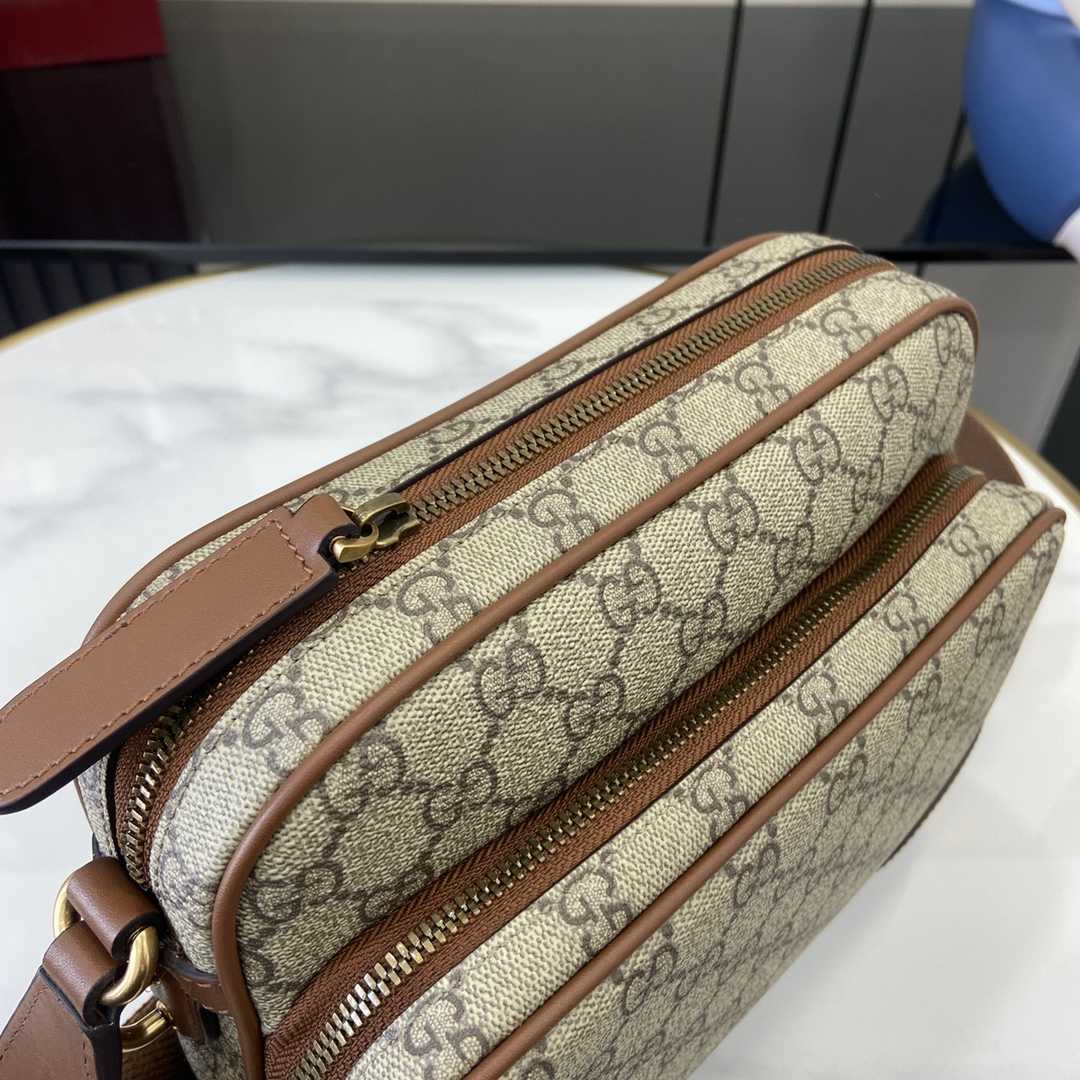 Gucci GG Emblem Medium Crossbody Bag - PerfectKickZ