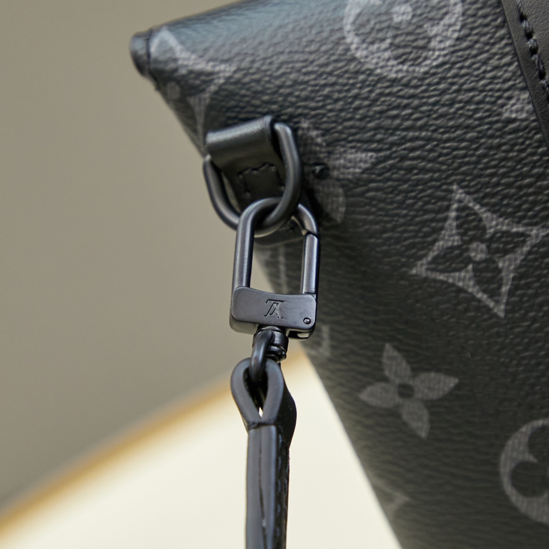 Louis Vuitton Envelope Pouch  M11613 - PerfectKickZ