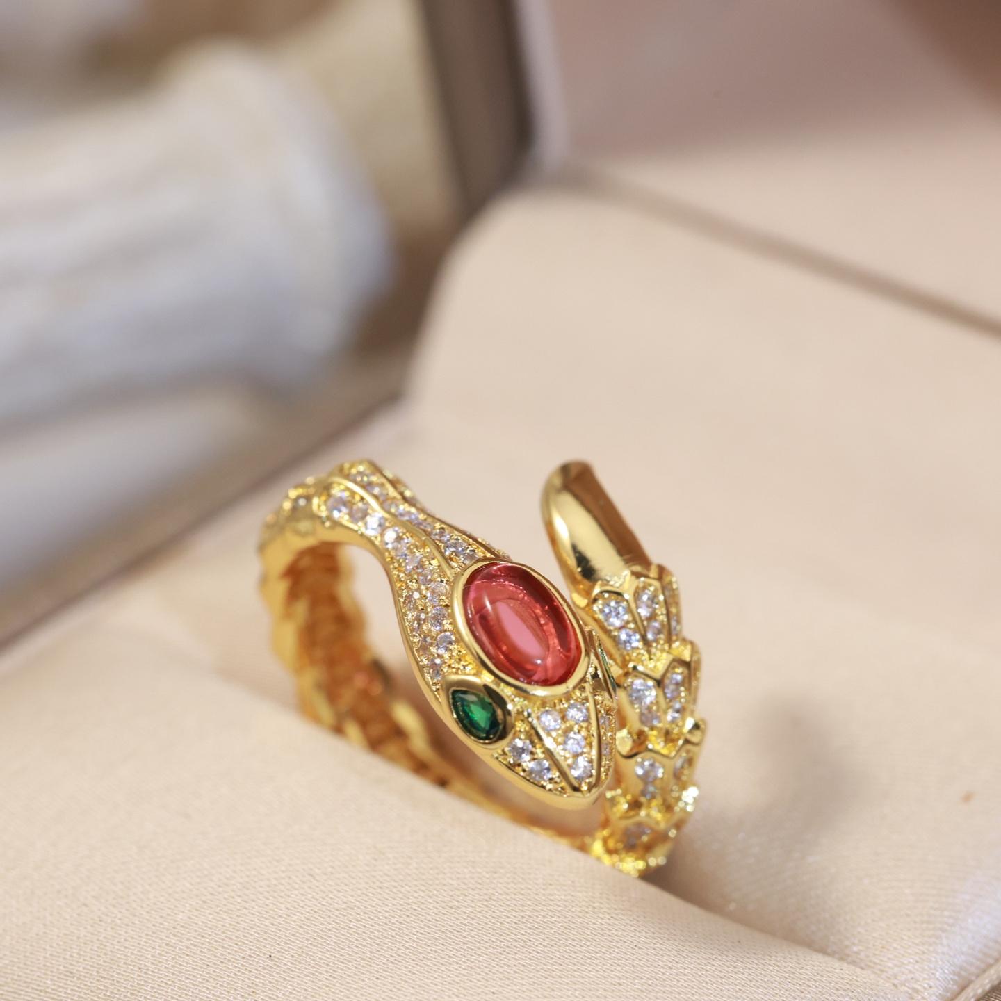 Bvlgari Ring - PerfectKickZ