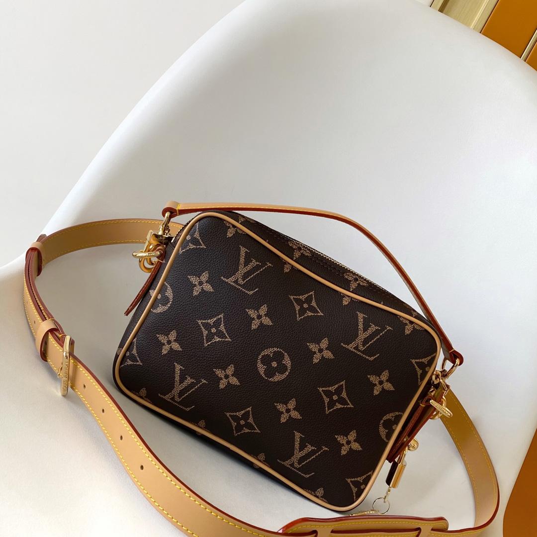 Louis Vuitton Nil   M14025 - PerfectKickZ