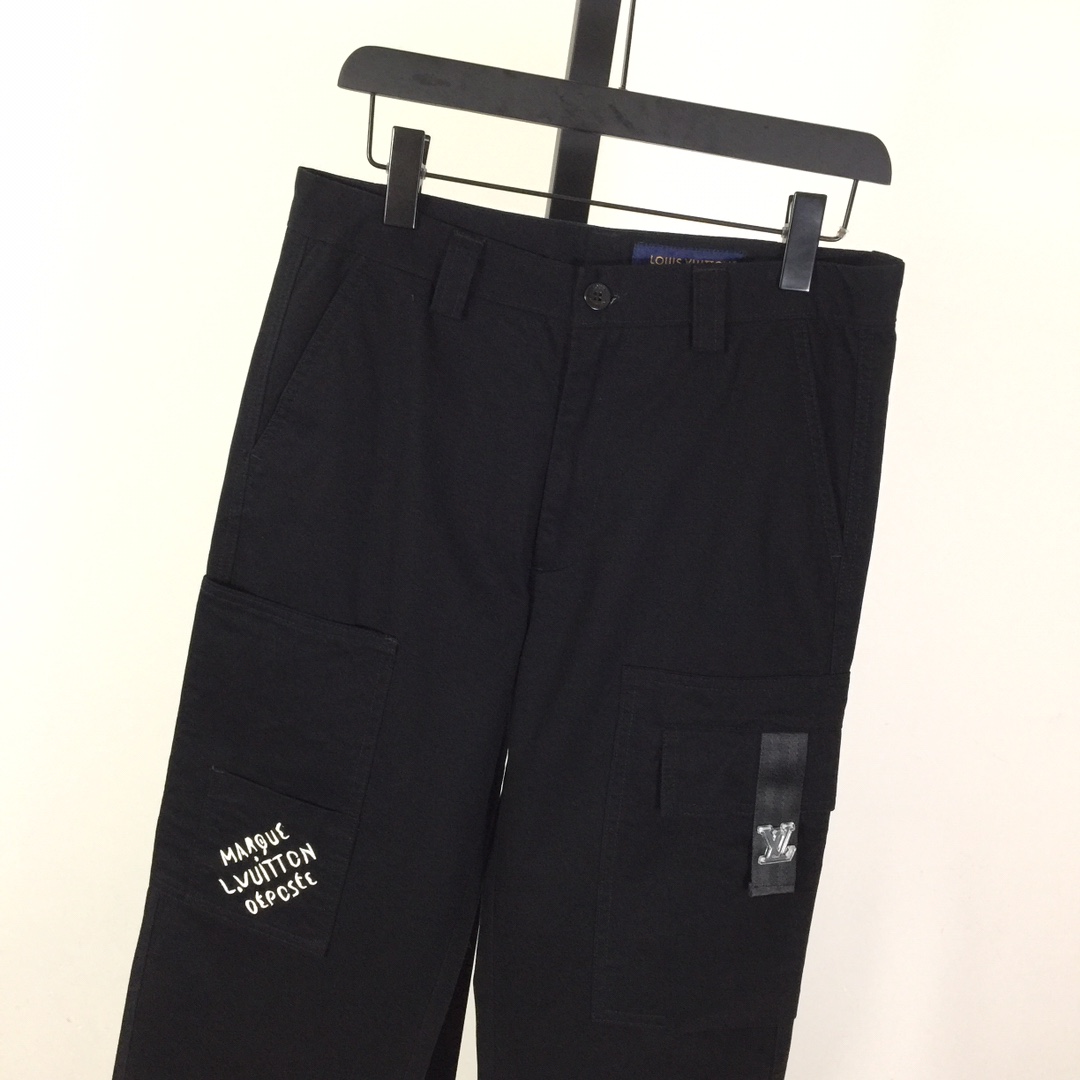 Louis Vuitton Signature Cotton Cargo Pants  1AFJ90 - PerfectKickZ