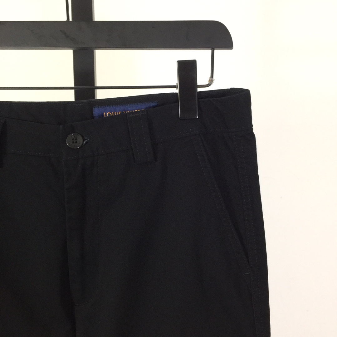 Louis Vuitton Signature Cotton Cargo Pants  1AFJ90 - PerfectKickZ