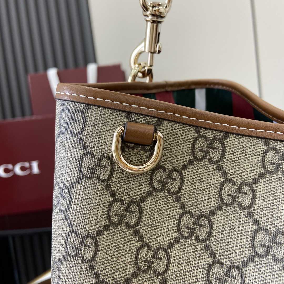 Gucci GG Emblem Small Shoulder Bag - PerfectKickZ