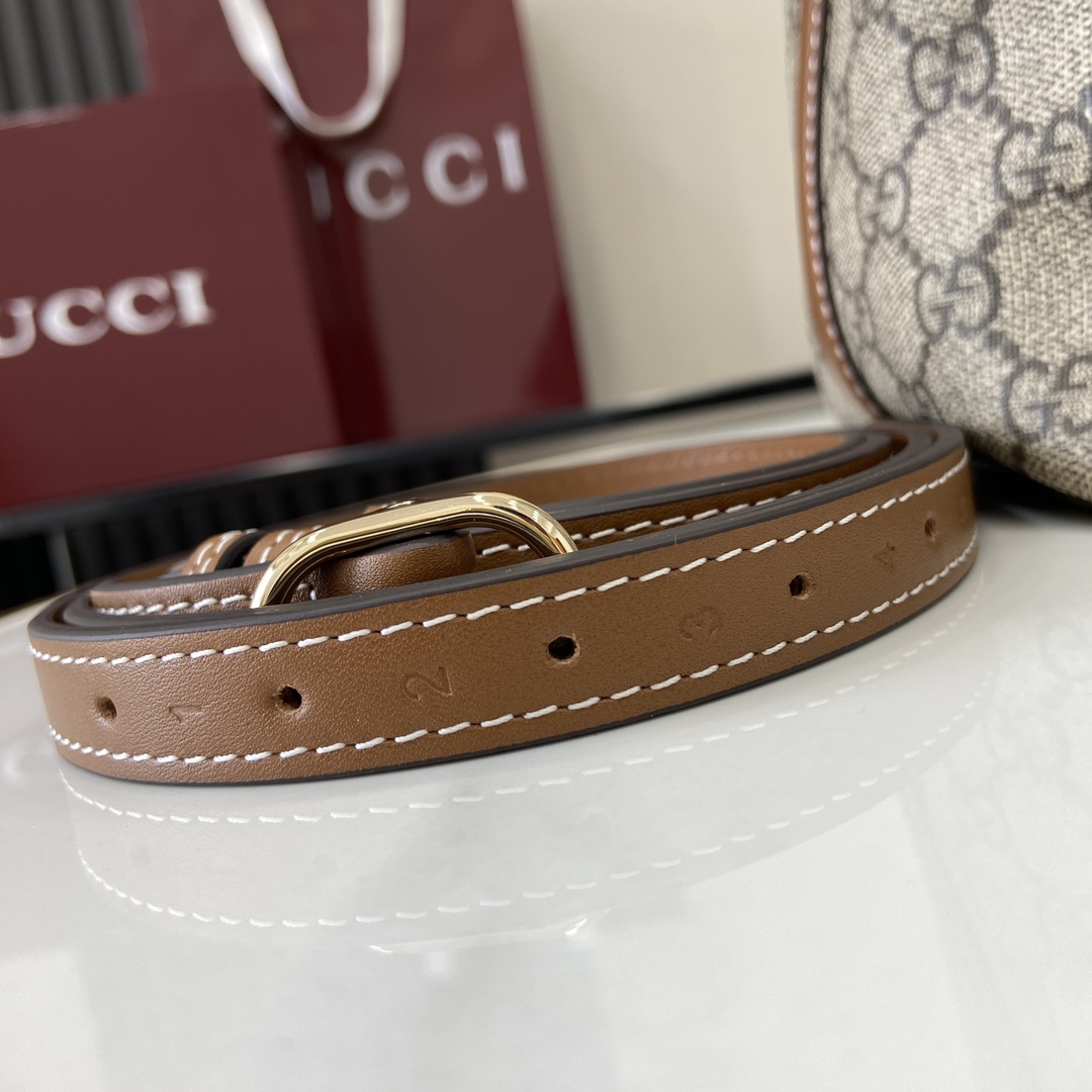 Gucci GG Emblem Small Shoulder Bag - PerfectKickZ