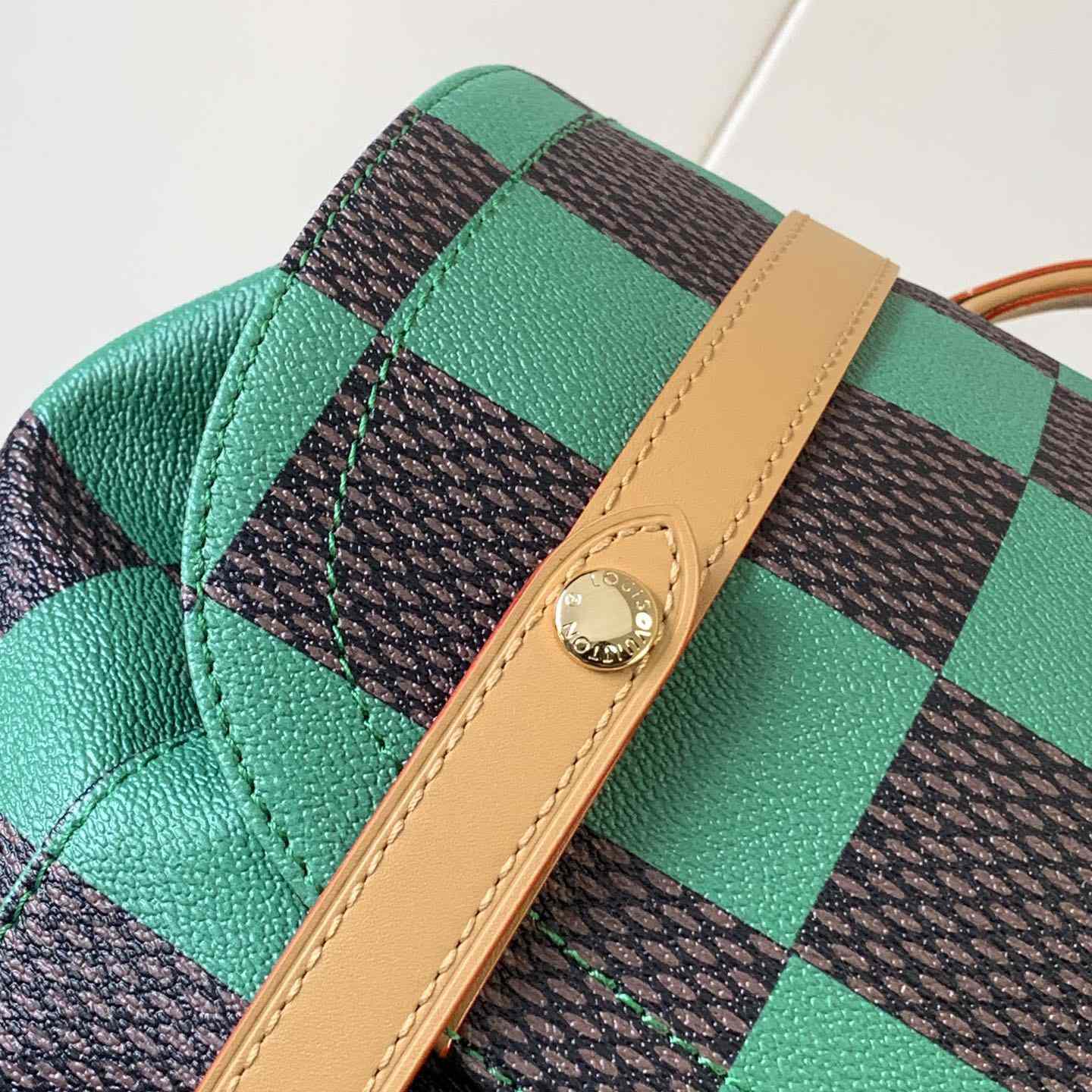 Louis Vuitton Christopher MM  N40564 - PerfectKickZ