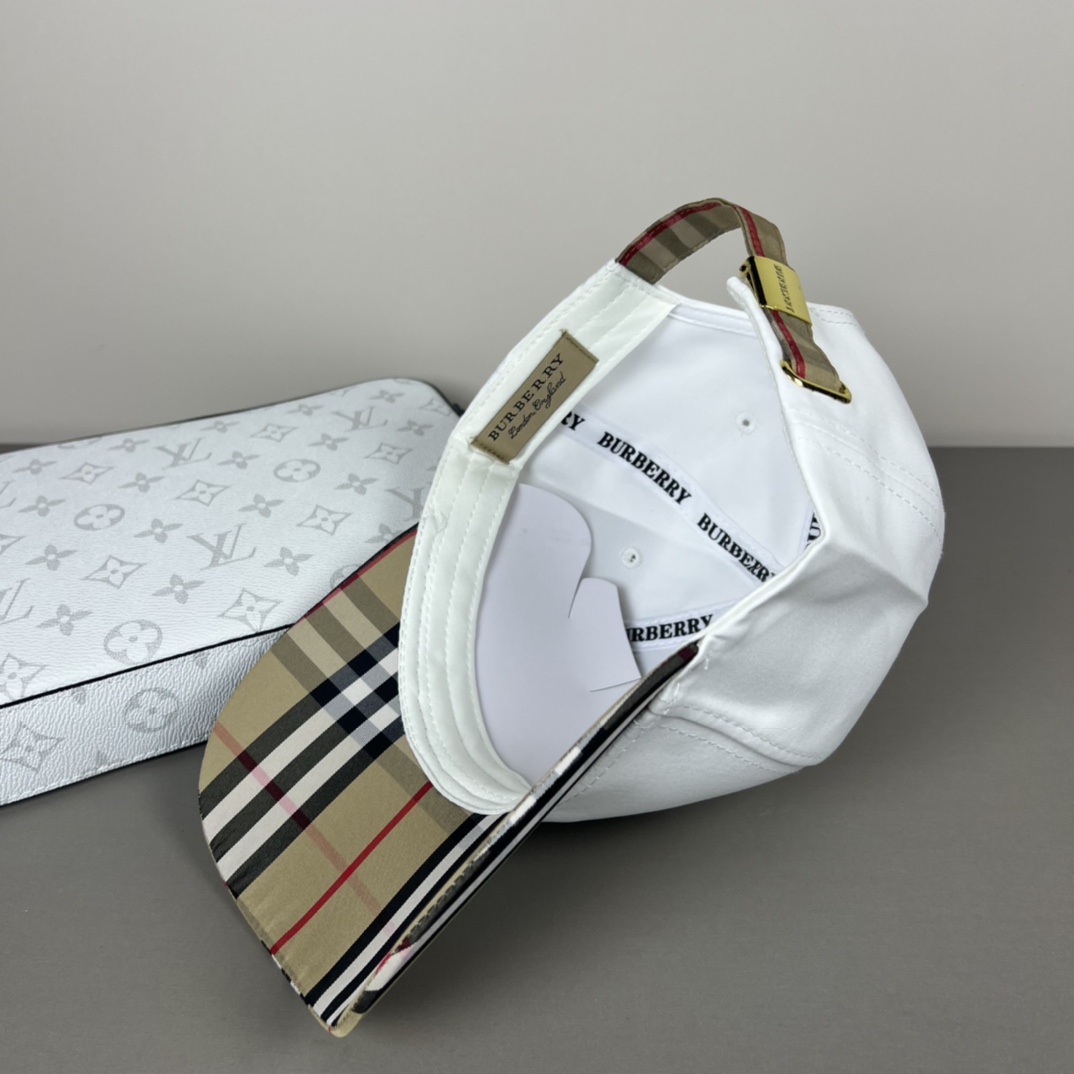 Burberry Baseball Cap - PerfectKickZ
