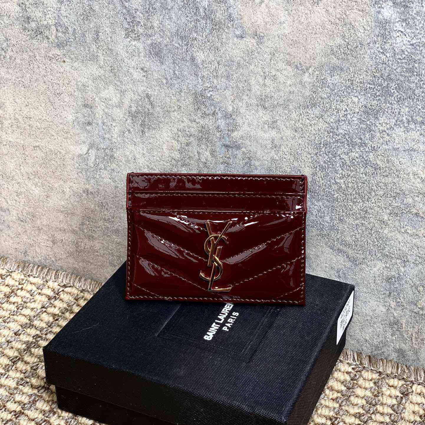 Saint Laurent Cassandre Matelasse Card Case In Patent Leather - 