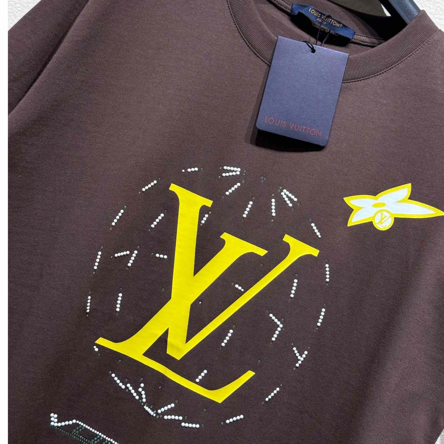 Louis Vuitton Washed Embellished Cotton T-Shirt   1AHCL3 - PerfectKickZ