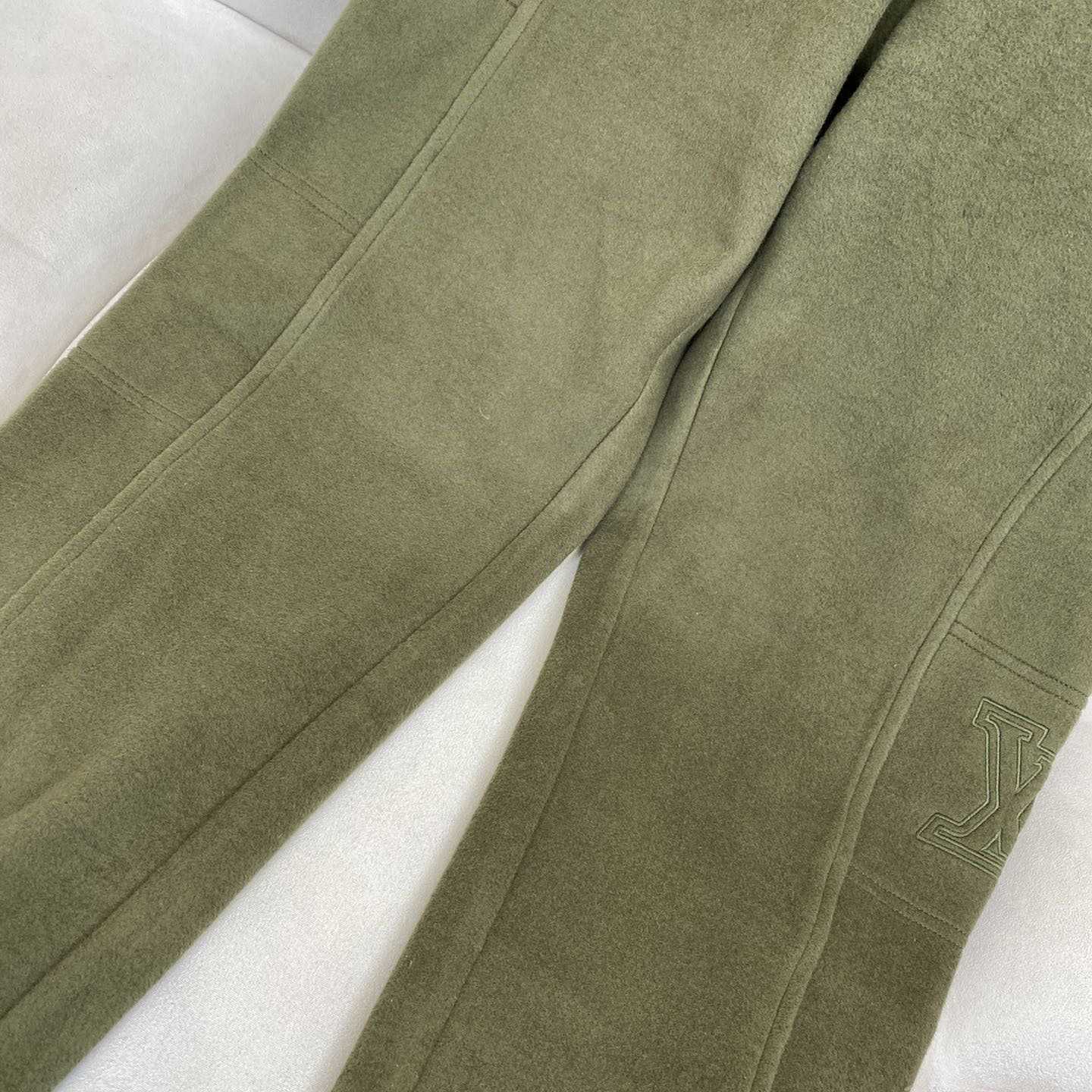 Louis Vuitton Quilted Textured Wool Pants   1AGJPS - PerfectKickZ