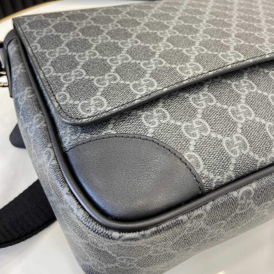 Gucci GG Emblem Medium Crossbody Bag - PerfectKickZ