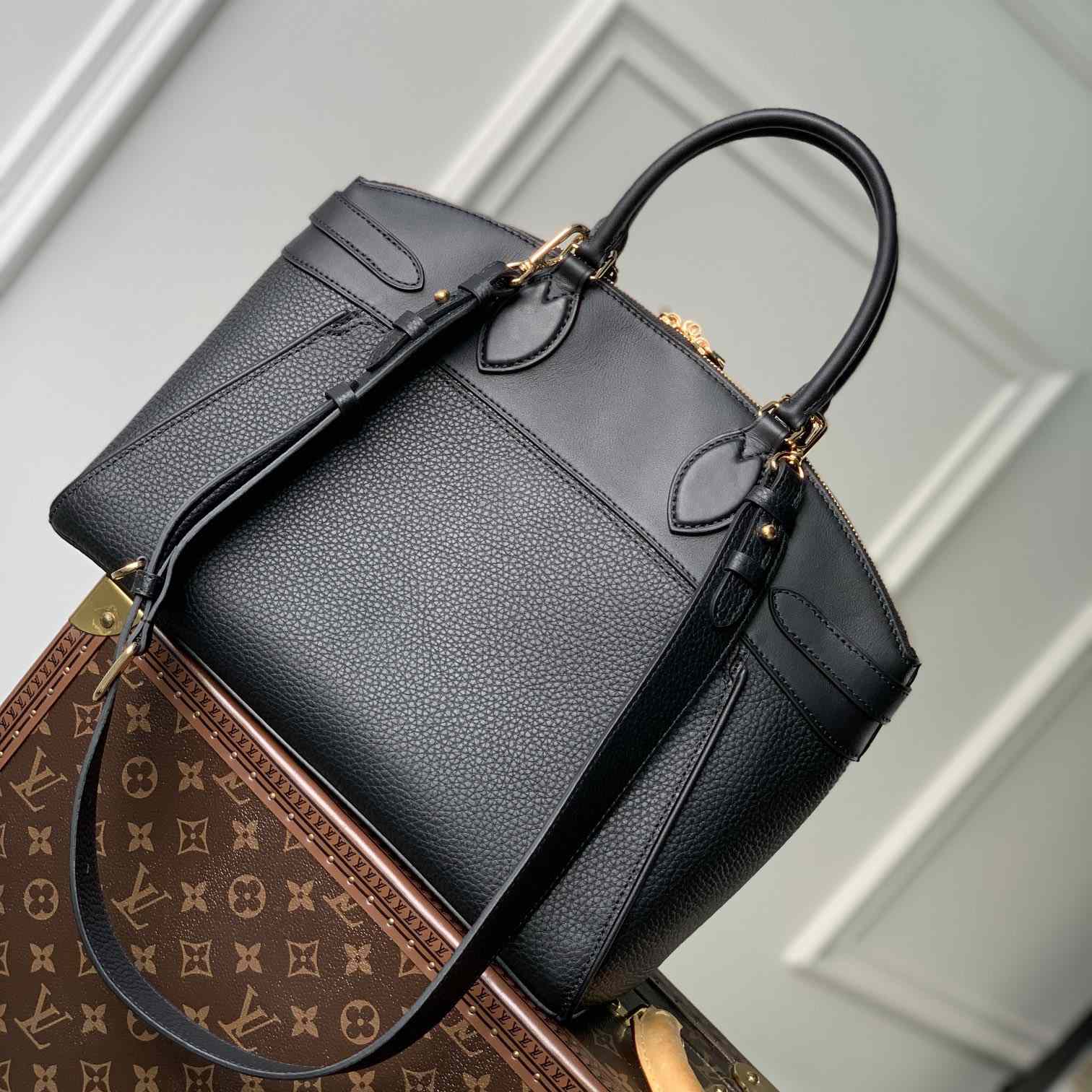 Louis Vuitton Vendôme MM  M22914 - PerfectKickZ