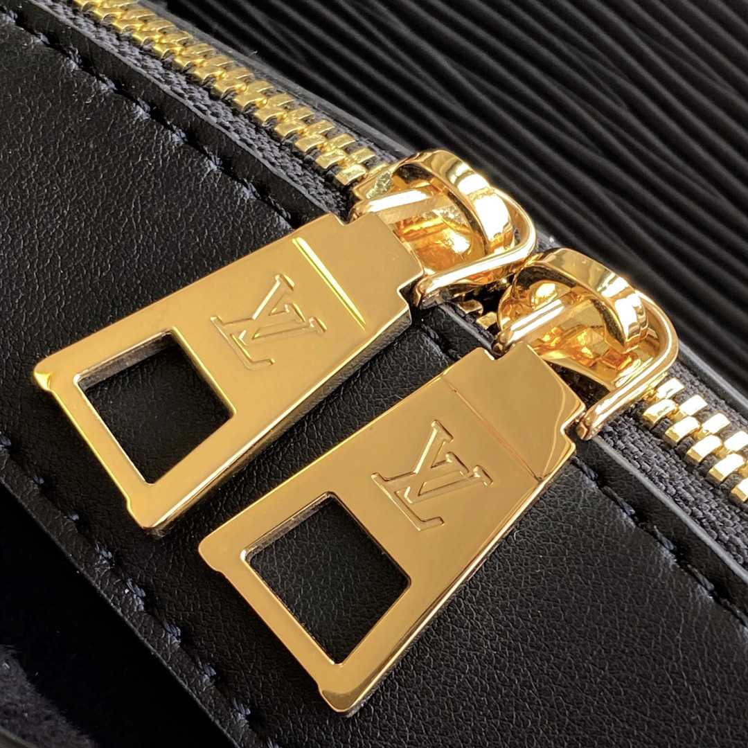Louis Vuitton Varenne East West   M11791 - PerfectKickZ